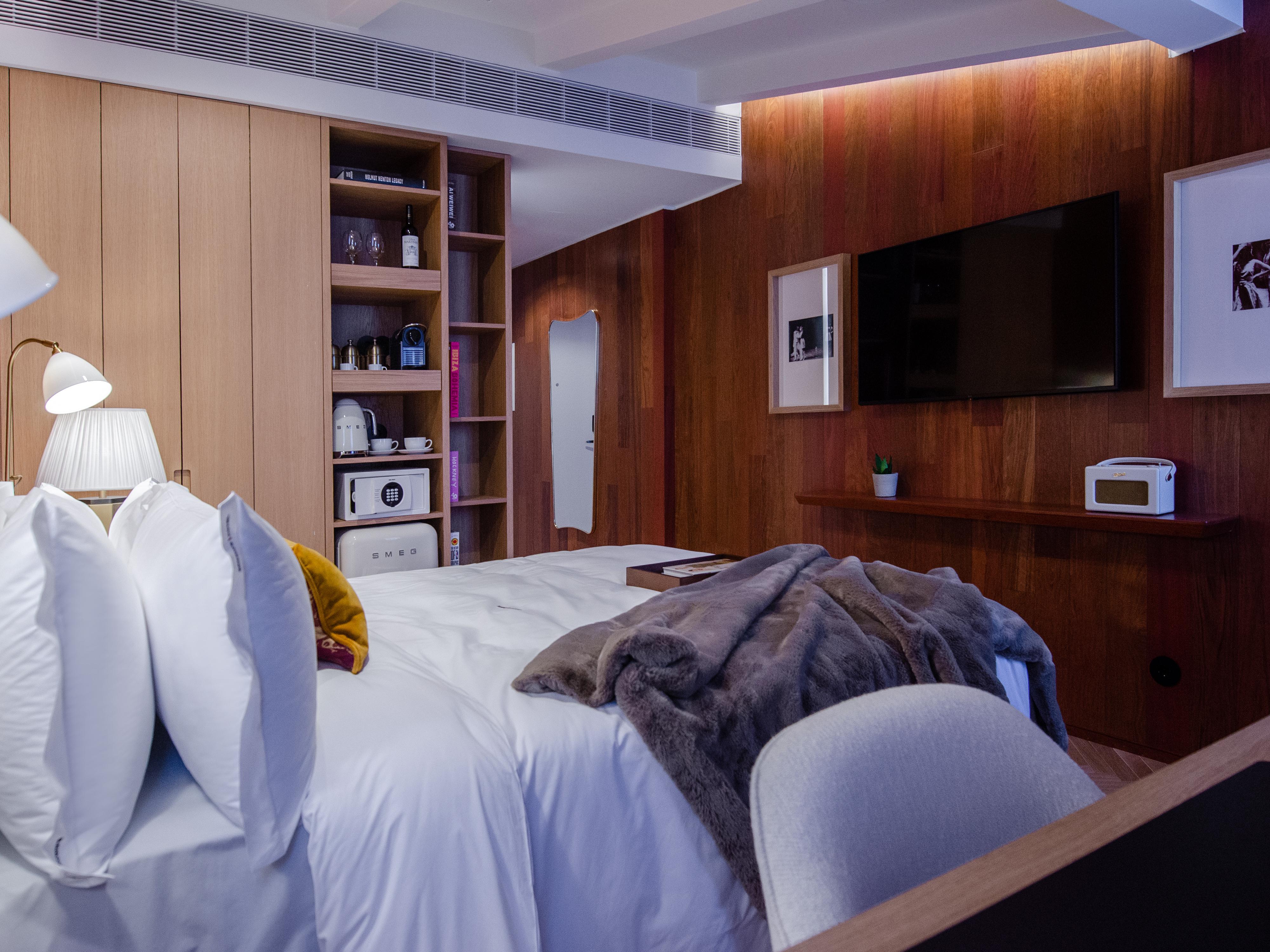 Browns Avenue Hotel Lisabona Exterior foto A bedroom at the hotel