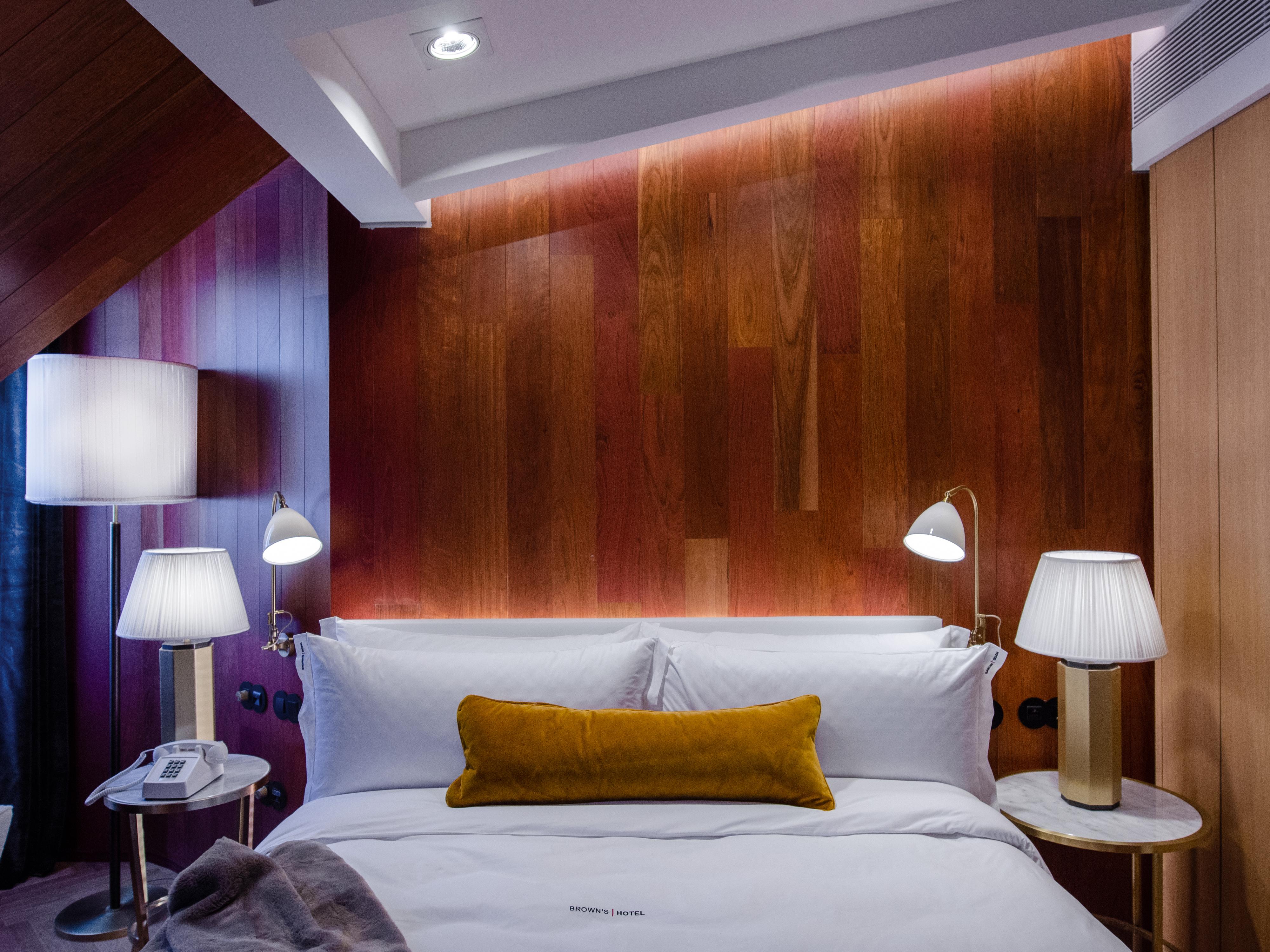 Browns Avenue Hotel Lisabona Exterior foto A bedroom at the hotel