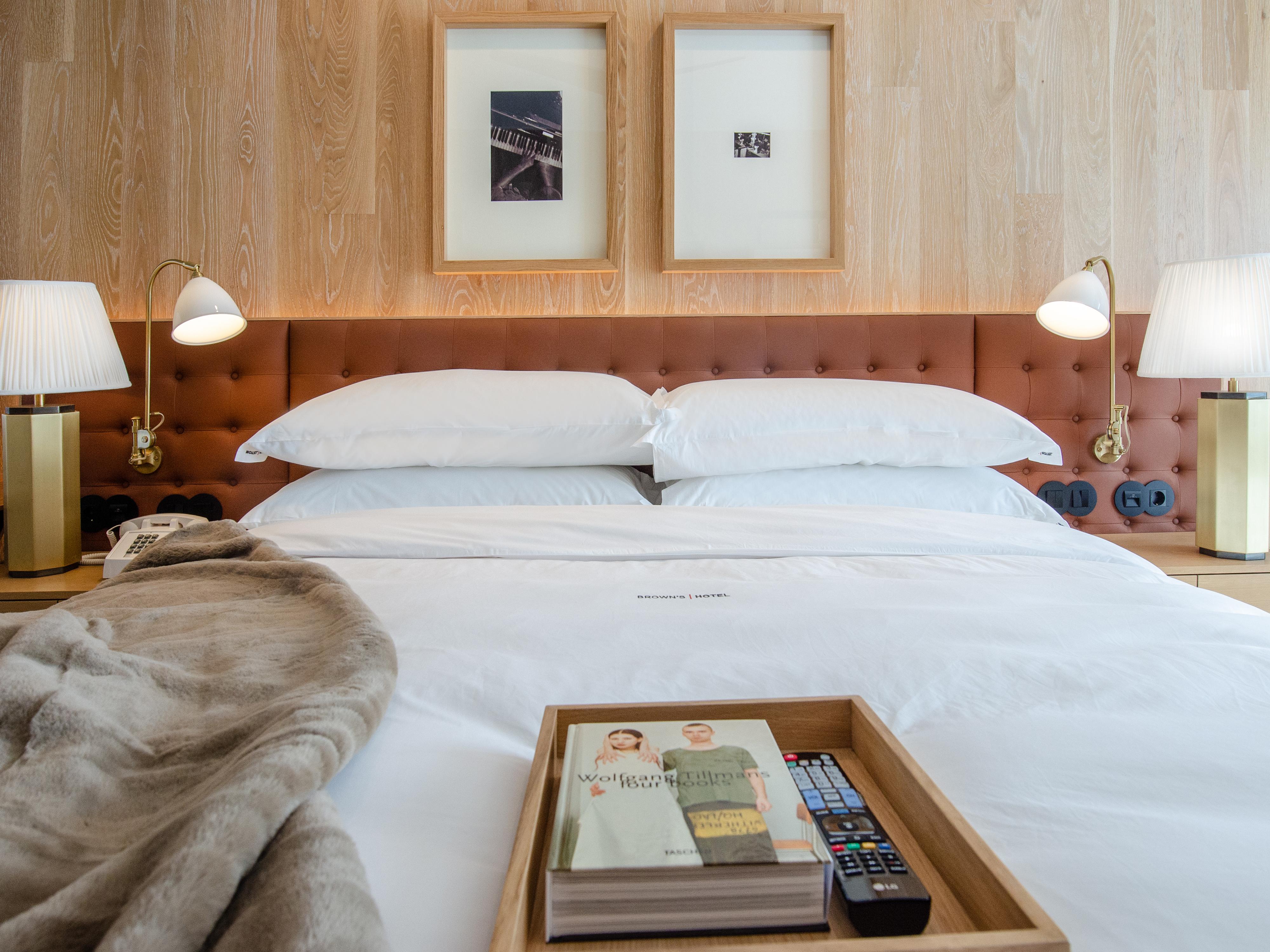 Browns Avenue Hotel Lisabona Exterior foto A bedroom at the hotel