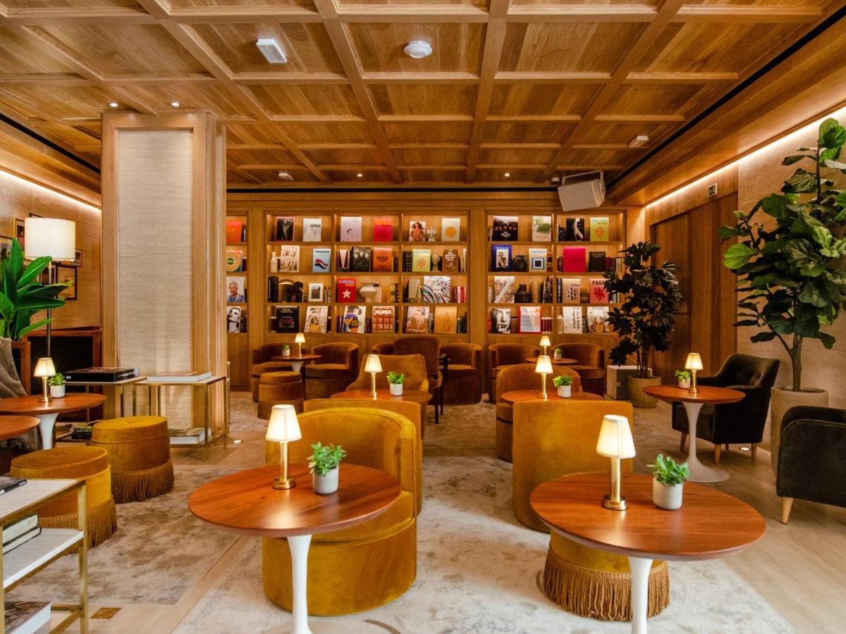 Browns Avenue Hotel Lisabona Exterior foto The Library at The Standard East Village